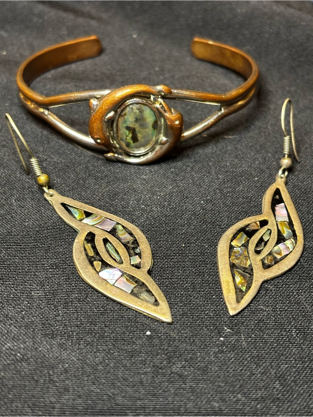 Artisan Copper Bracelet and Abalone Inlay Earrings - Iridescent Green/Gold